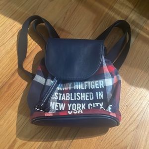 Tommy Hilfiger mini  book bag